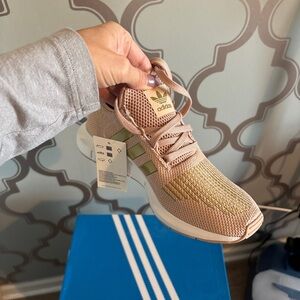 Adidas Women's Tan and Gold Sneakers